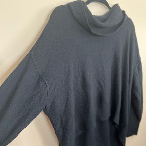 American Eagle, turtle neck sweater. Black, soft, size XL.